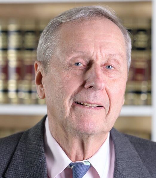 Hon. G. Darrell Russell, Jr. Image